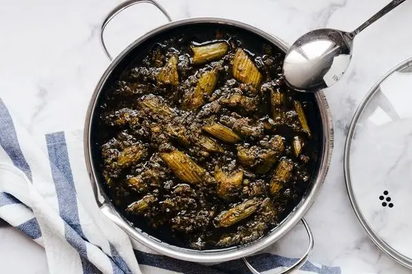 طرز تهیه خورش کرفس مجلسی و جاافتاده