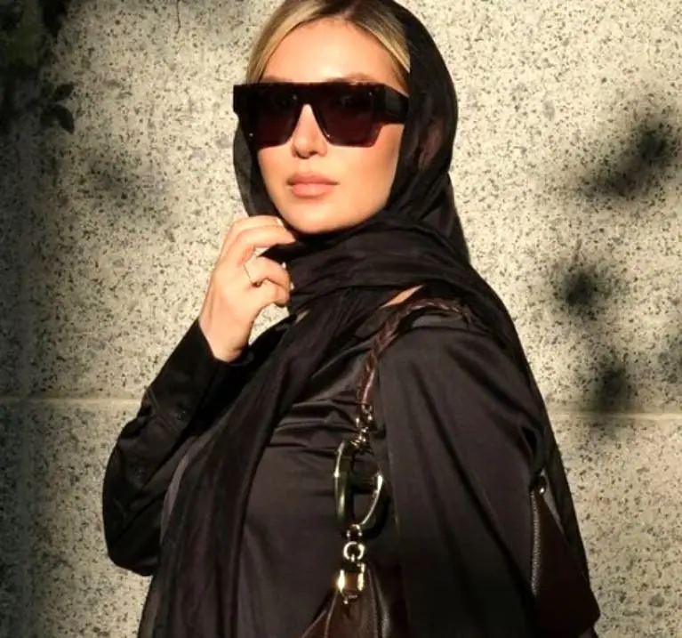 استوری جذاب مینا مختاری/ چشم نظر، گل لیلوم و دکوراسیون لوکس 