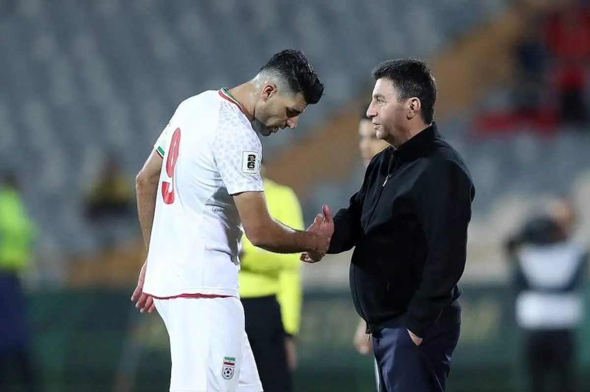 باند طارمی در حال برکناری قلعهنویی