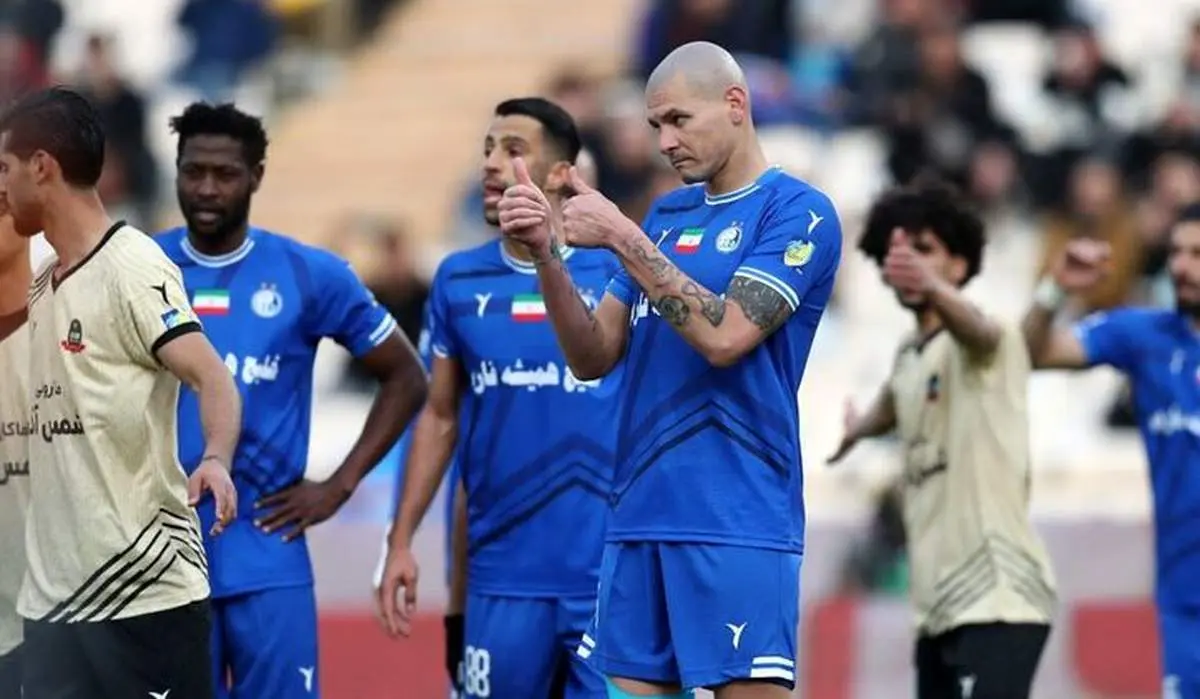 آبیها با غایبان زیادی مقابل شمس آذر قرار میگیرند