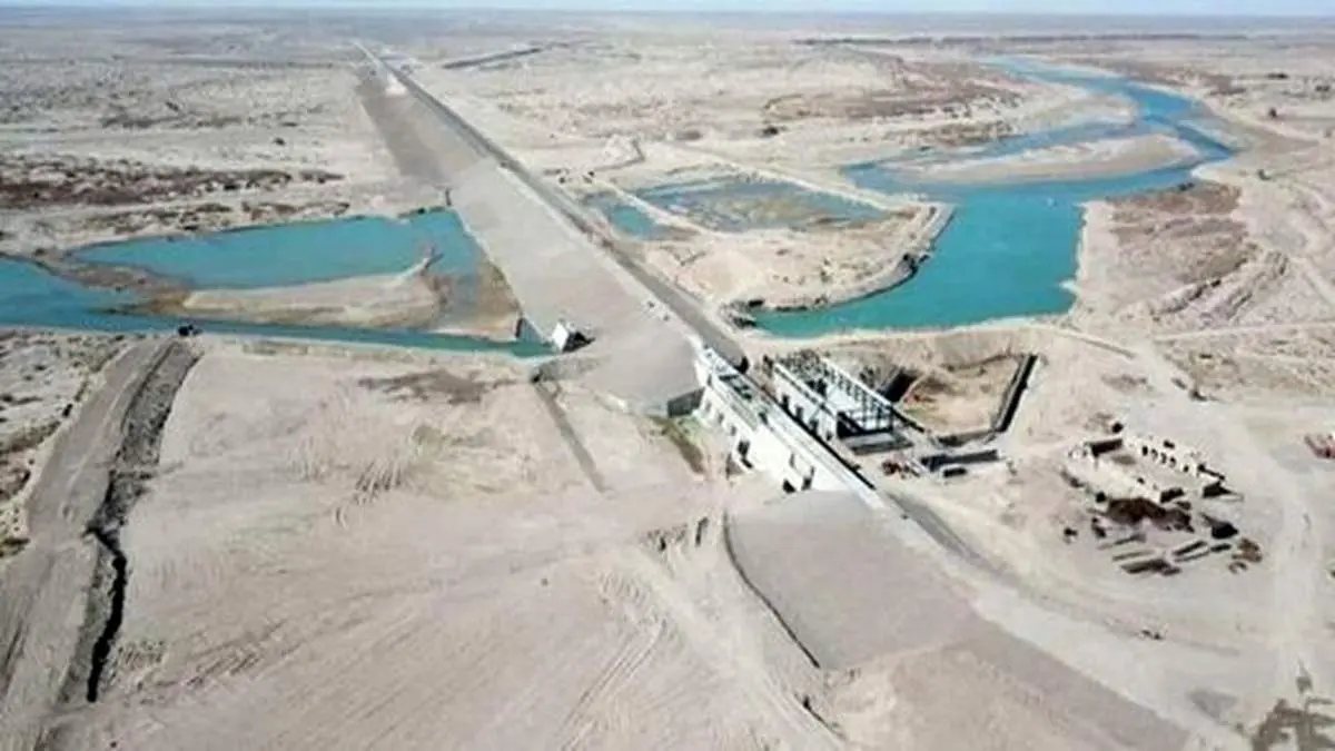 طالبان با انحراف مسیر آب هیرمند، مانع رسیدن آب به ایران شده + تصویر