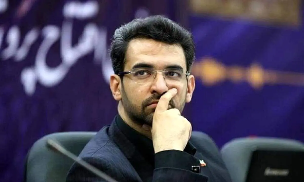 پاسخ آذری جهرمی به ادعای عجیب محسن منصوری؛ مگر در مرخصی نیستید؟