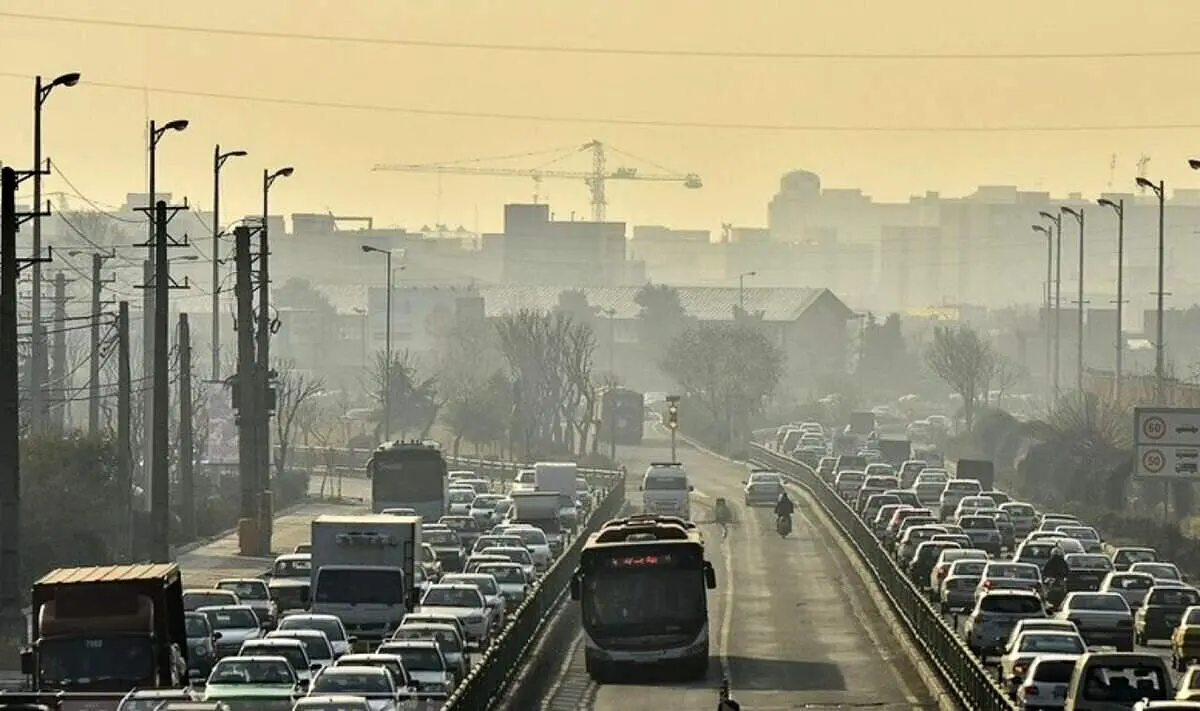 هم اکنون هوای تهران ناسالم/ در خانه بمانید