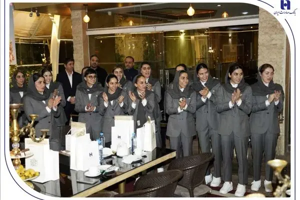 دختران افتخارآفرین فوتسال ایران با همراهی بانک صادرات ایران رهسپار مسابقات جهانی شدند