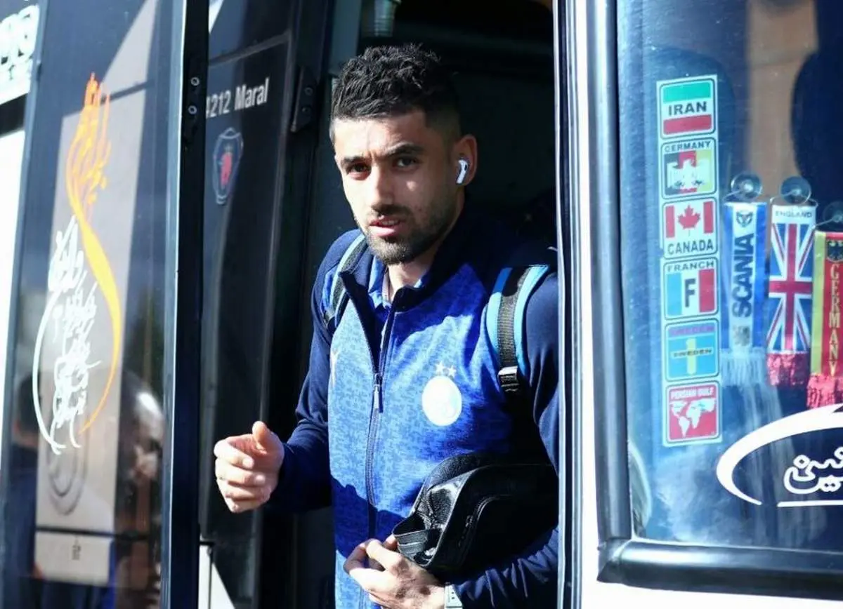 استوری بازیکن استقلال در حمایت از دختران پرسپولیسی/ عکس