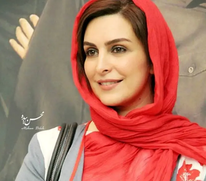 جشن تولد تلخ ماه چهره خلیلی/ اشکهای خانواده بر مزارش دنیا را تکان داد
