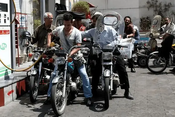 حکم جدید دولت برای بنزین موتورسوارها

