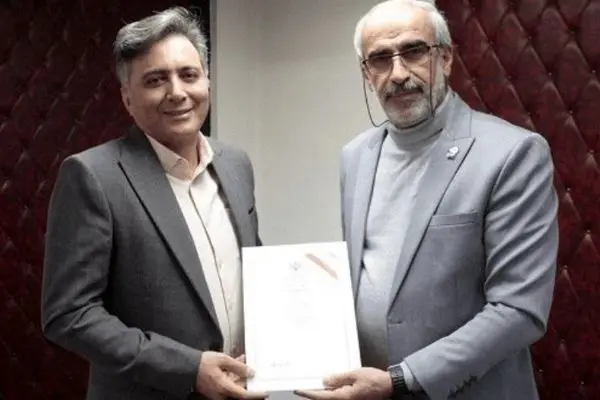 مجید اخشابی پست و مقام گرفت 