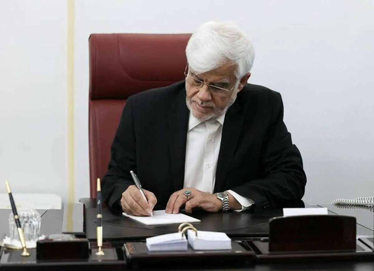 عارف: توکلی به صداقت و پاکدستی شناخته میشد