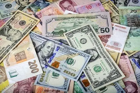 قیمت ارز در بازار امروز ۱۵ مهر ۱۴۰۲ / قیمت دلار و یور چقدر شد؟ 
