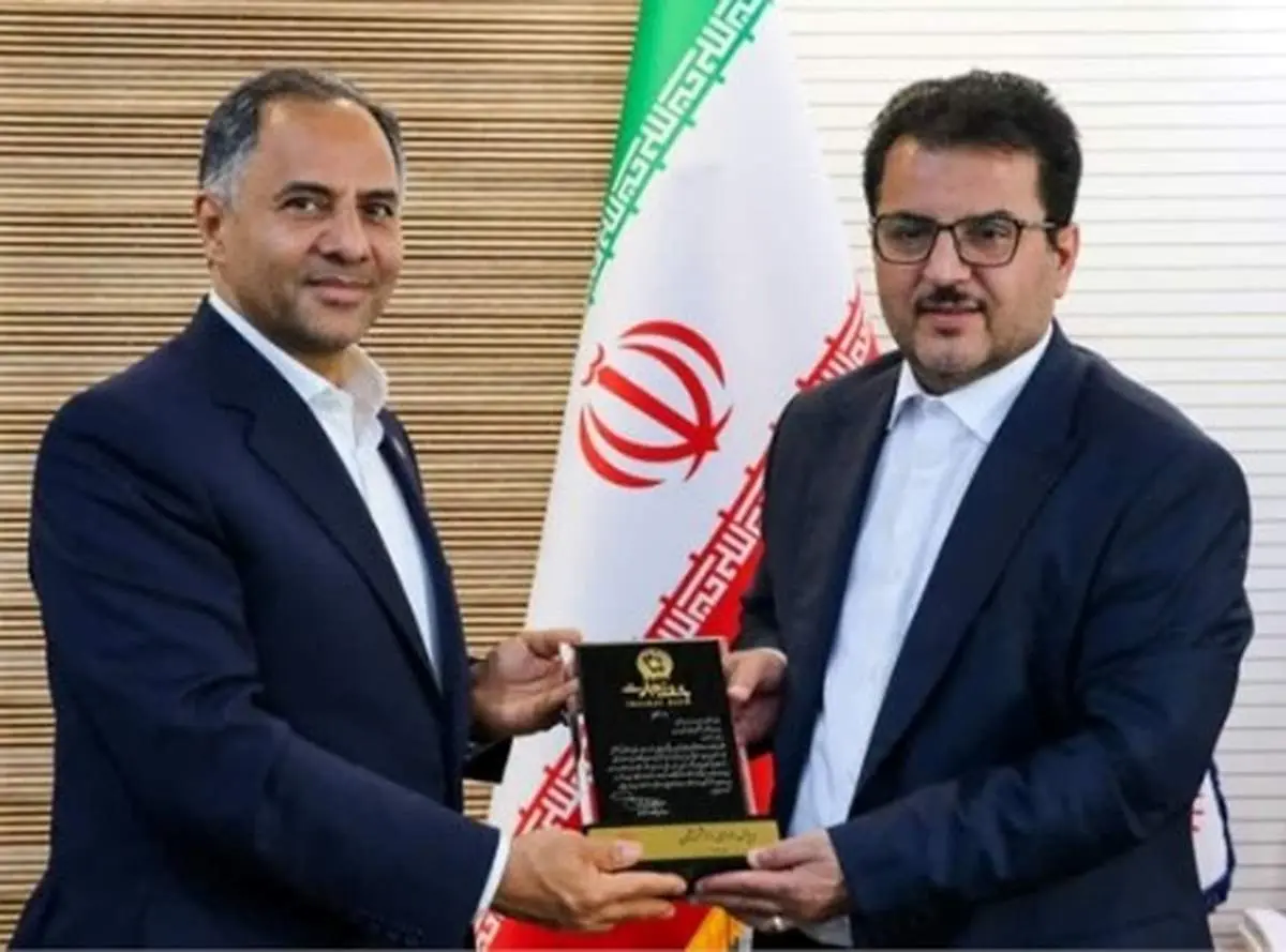 شرکت پتروشیمی مروارید و بانک تجارت تفاهمنامۀ همکاری امضا کردند