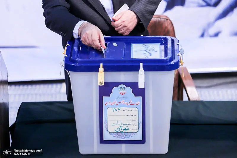 دم خروس یک نظرسنجی بی‌پایه درباره انتخابات مجلس | انتخابات فرضی که 142/3 درصد شرکت‌کننده دارد