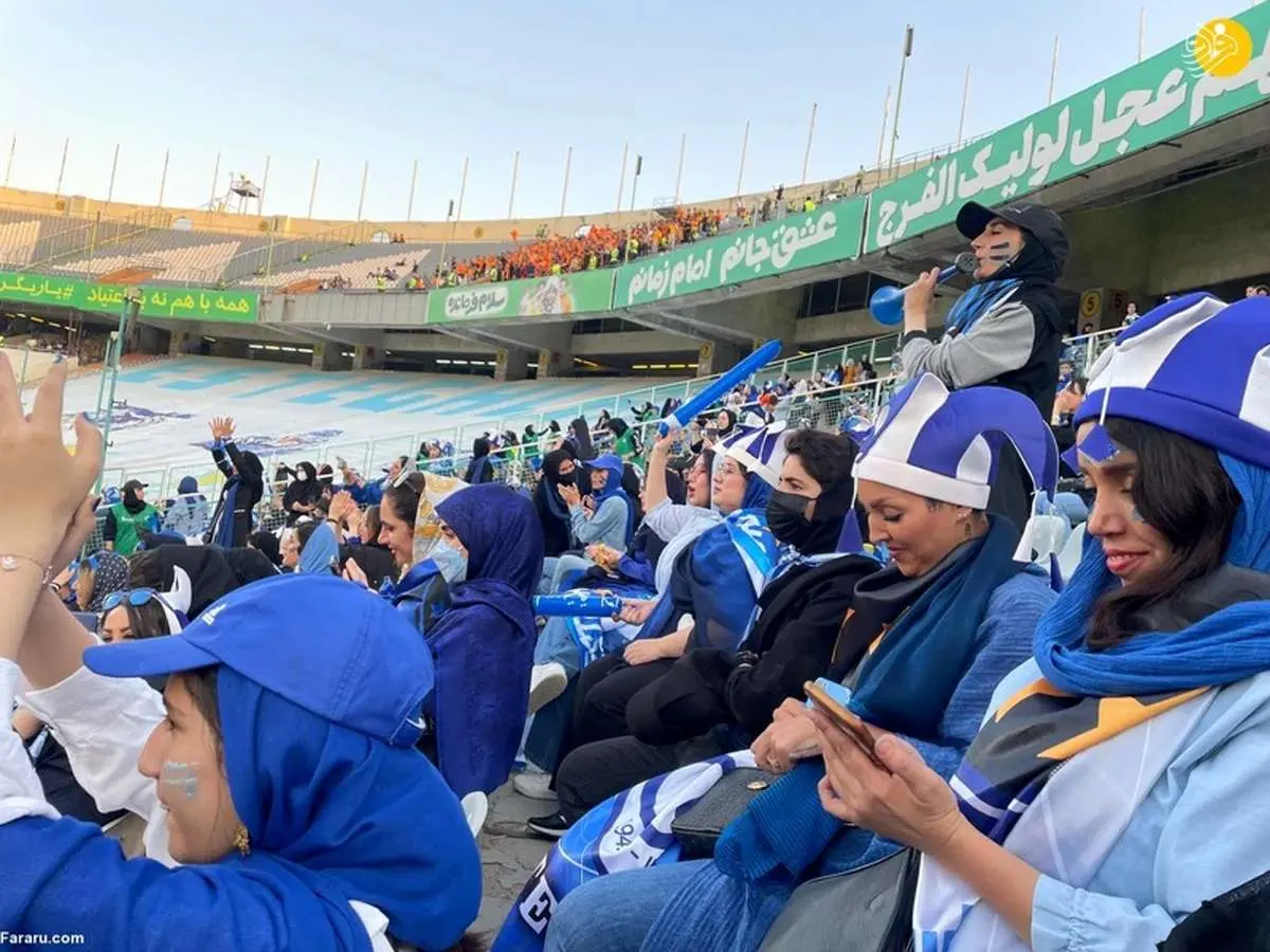 زنان به ورزشگاه اراک می‌روند