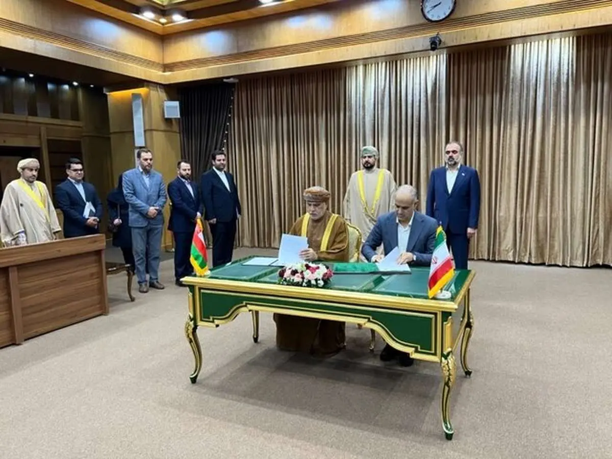  تفاهم صادرات خودرو از ایران به عمان امضا شد