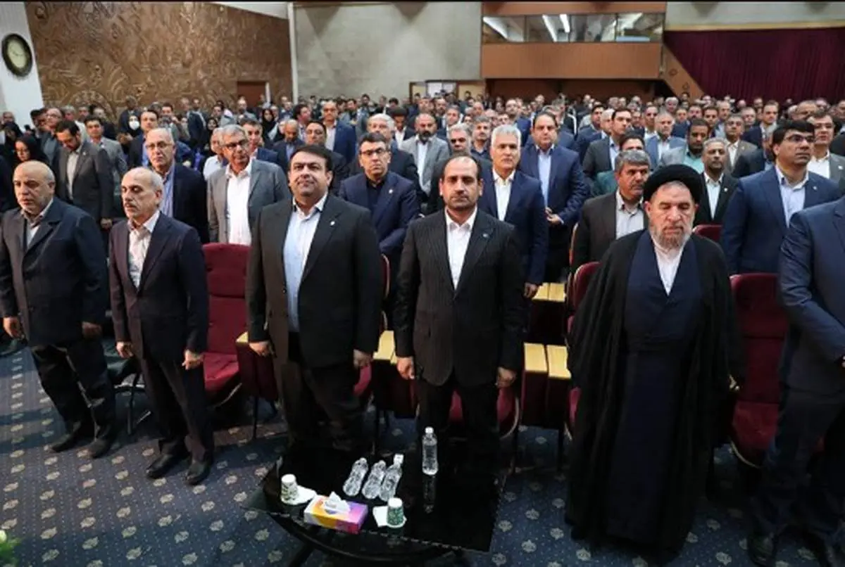  بانک ملی ایران از صنایع بورسی حمایت می کند