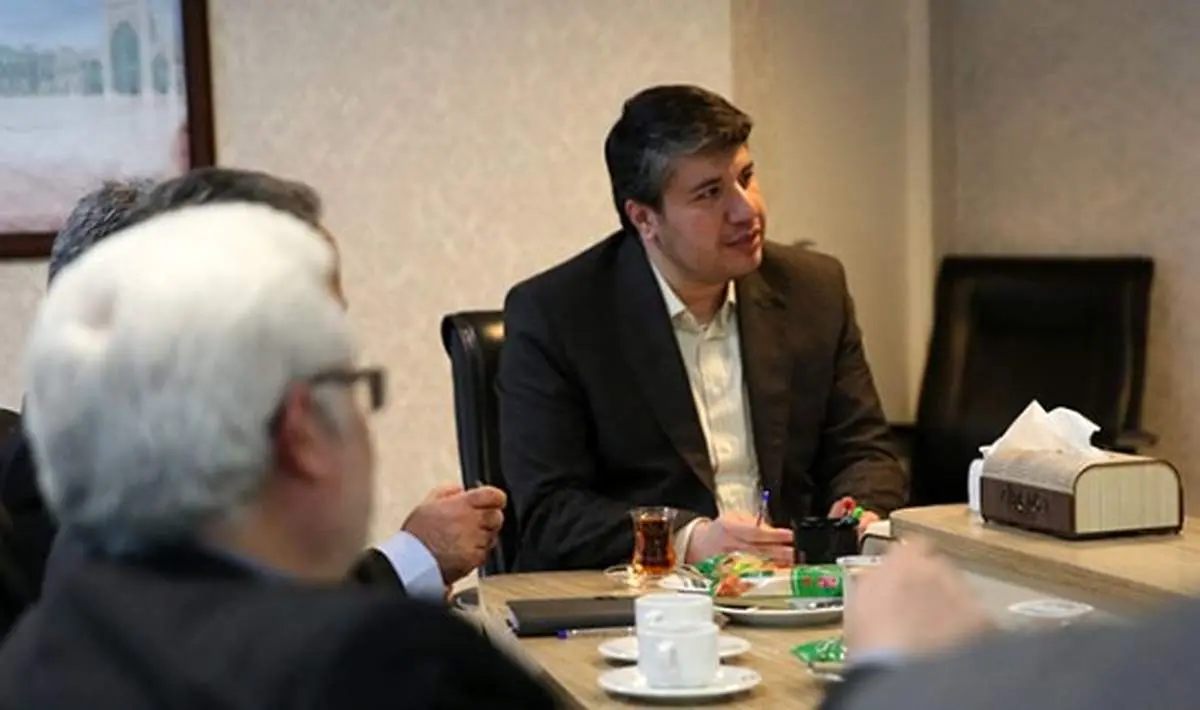 «تخصص» و«تعهد» دو رکن اصلی برای انتخاب کارکنان بانک است