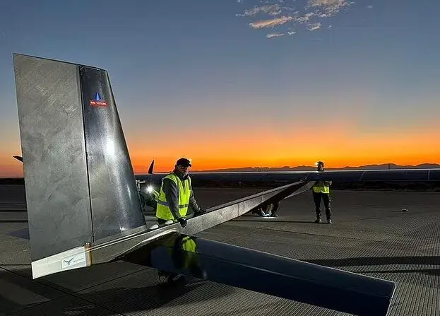پرواز یک هواپیمای خورشیدی تا لایه‌های ممنوعه زمین