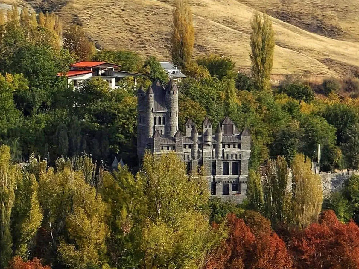 روستای آغشت؛ هاگوارتز ایران با طبیعتی بکر و قلعهای اسرارآمیز