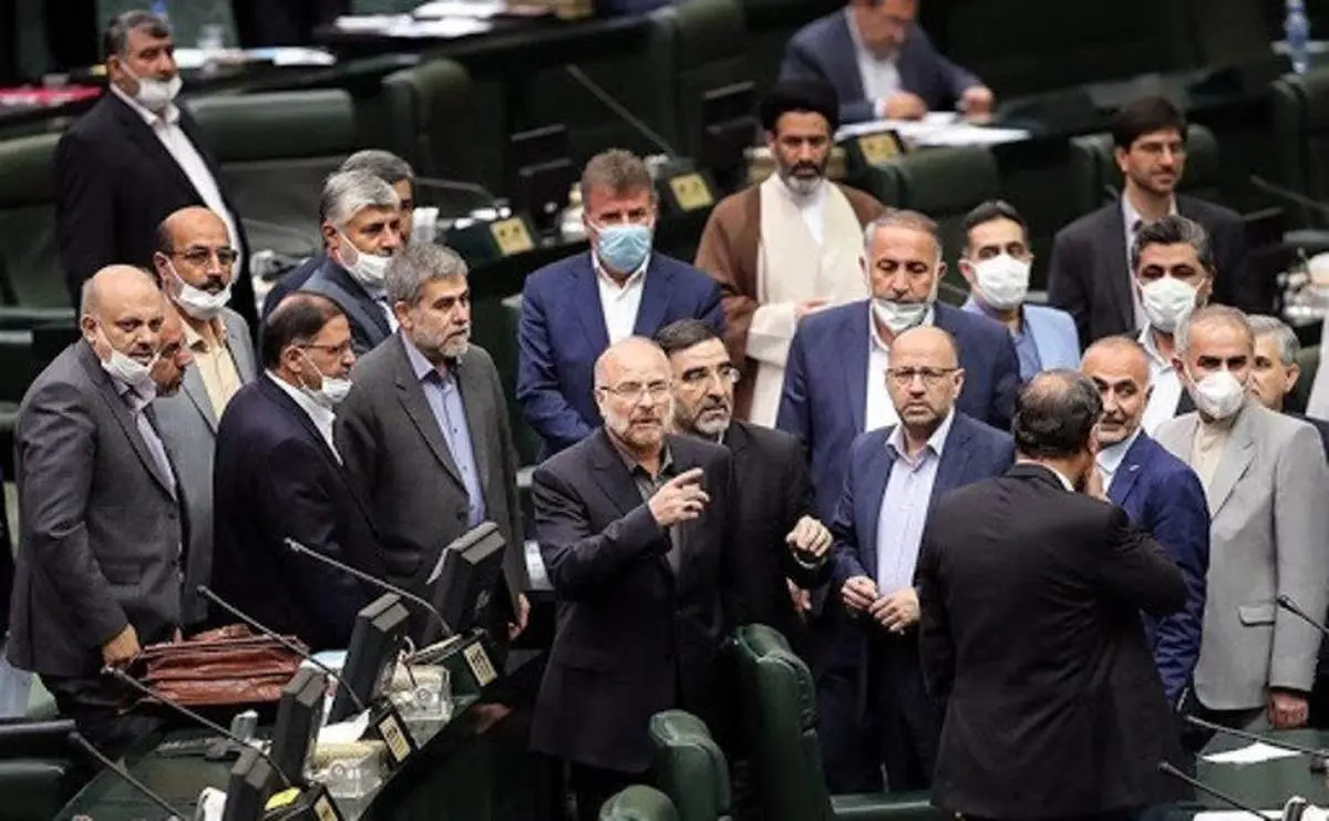 رویارویی انتخاباتی جبهه پایداری و طیف قالیباف به بهانه «شاسی بلندها»
