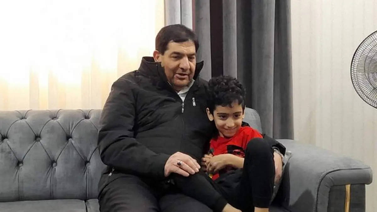 دیدار سرزده محمد مخبر با آرتین/ عکس