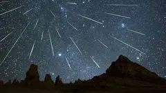 شب ۲۲ آذر چشم از آسمان برندارید!