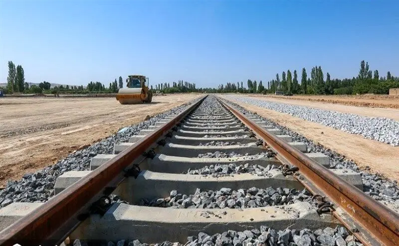 راه‌آهن اصفهان- شهرکرد تا پایان دولت به بهره‌برداری می‌رسد