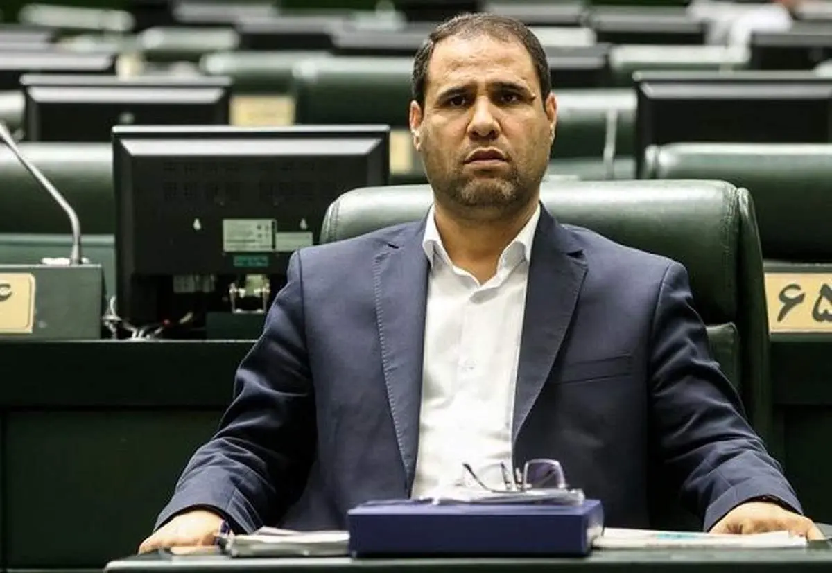 به دنبال تربیت دانش آموز با اعتماد به نفس هستیم