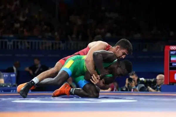 یونس امامی طلا گرفت/ کامران قاسمپور برنز 