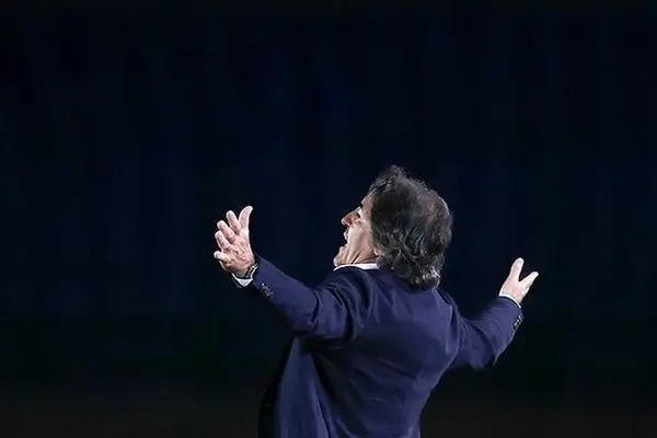 روح‌الله اصغری: رفتار سرمربی استقلال حرفه‌ای نبود!