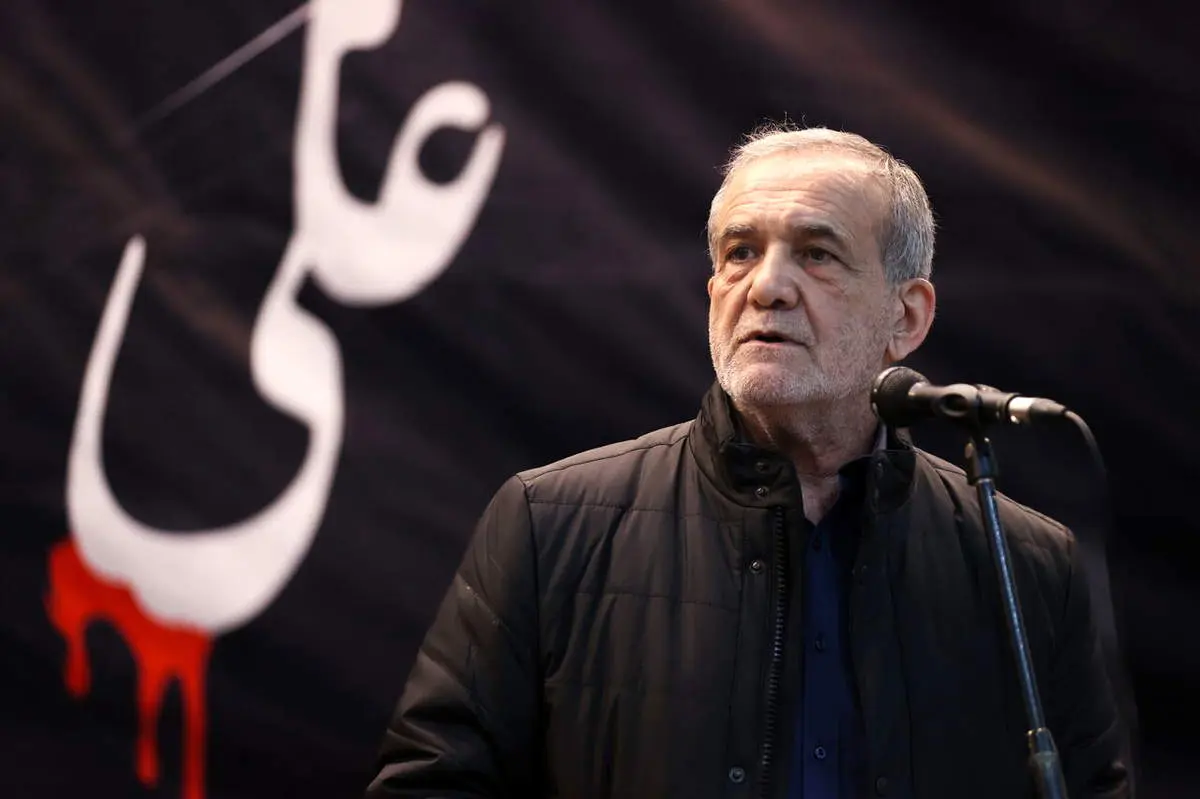 پزشکیان شب قدر در تبریز: امشب باید تصمیم بگیریم/ خدا کمکمان کند تا شرمنده مردم نشویم