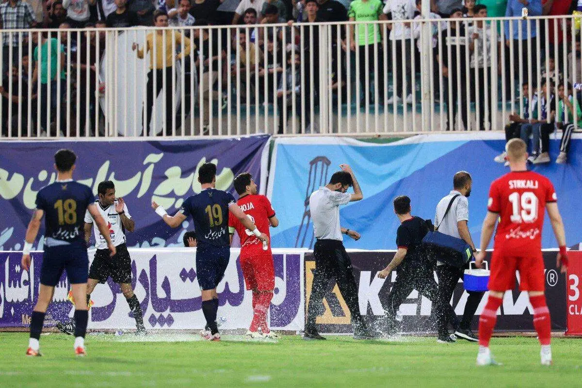 اعتراض رسمی تراکتور/ شکایت از رفتارهای خشونت‌آمیز هواداران چادرملو یزد