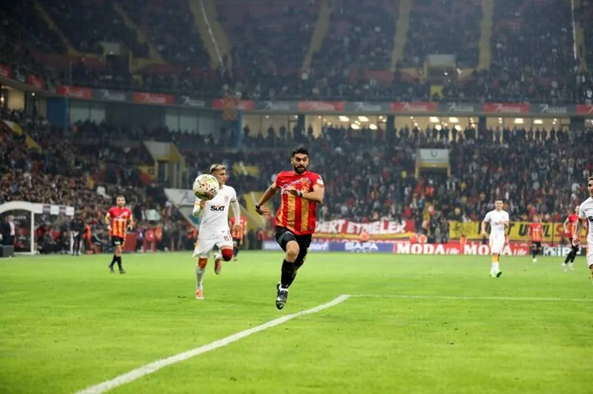 بدشانسی علی کریمی در ترکیه 