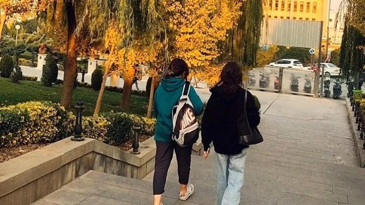 تغییر مهم در نحوه برخورد با بیحجابی | «تخلف» جایگزین «جرم» شد ؛ مجریان میتوانند جریمه کنند / نیاز به تشکیل پرونده در قوه قضائیه نیست