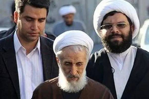  پسر کاظم صدیقی در حال سجده درگذشت/ عکس