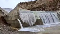 سدی که پس از چند سال، پرآب و سرریز شد