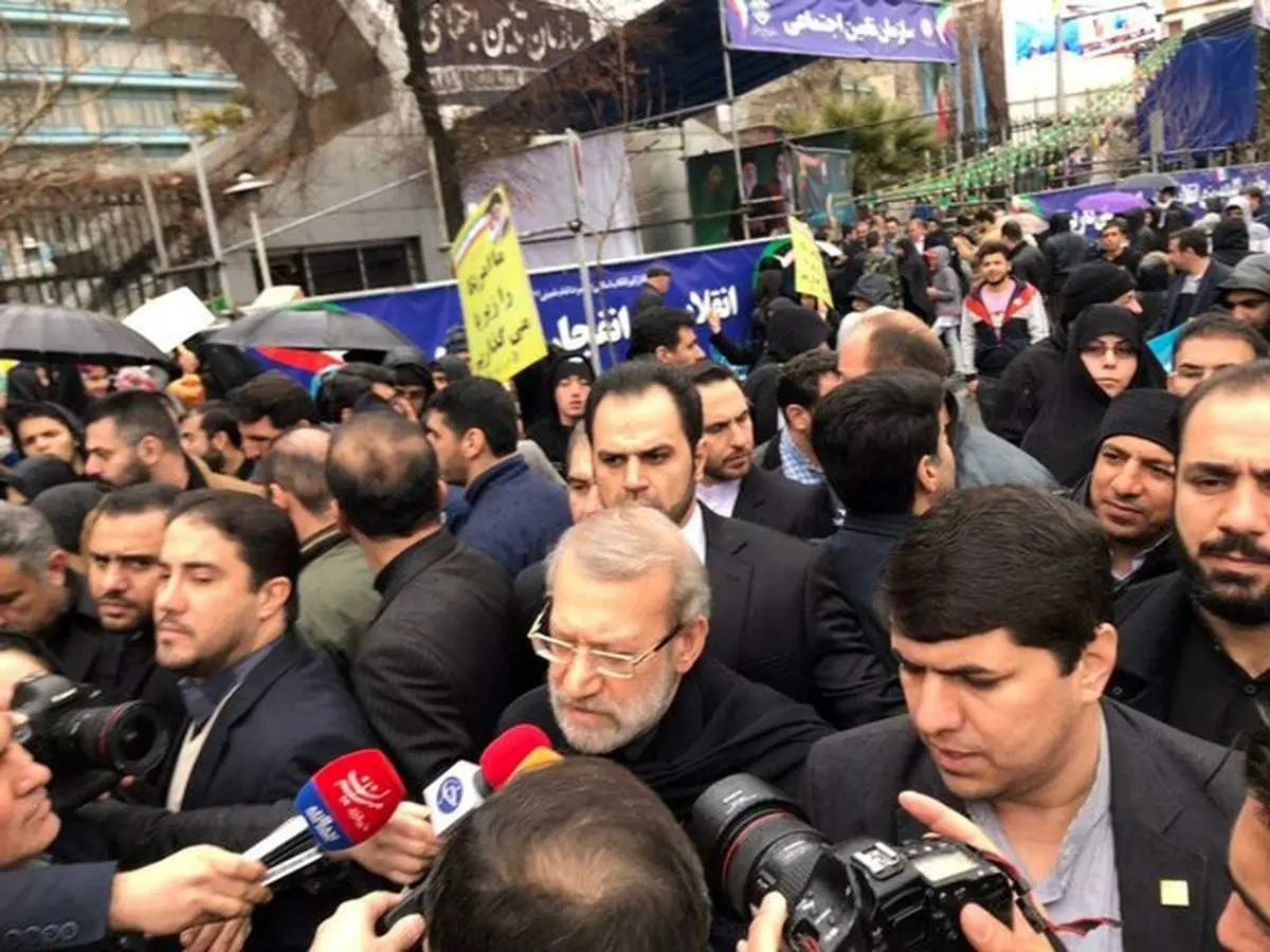 علی لاریجانی: ملت ایران میخواهد مشکلاتش را خودش حل کند