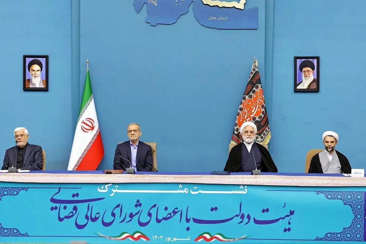 مسعود پزشکیان: دنبال مچ گیری نباشیم / وفاق ملی فقط شعار نیست