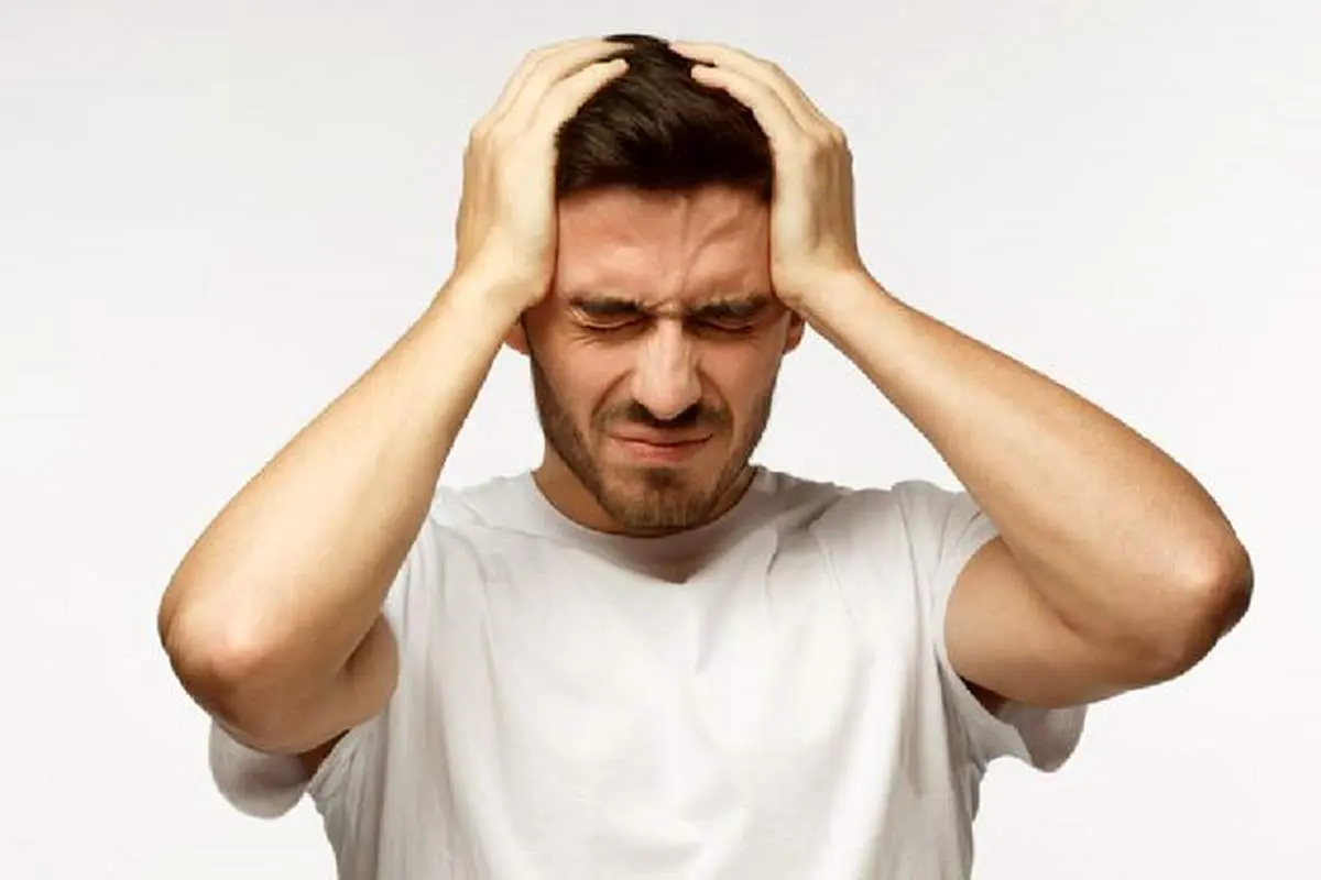 چه چیز باعث میگرن می شود؟