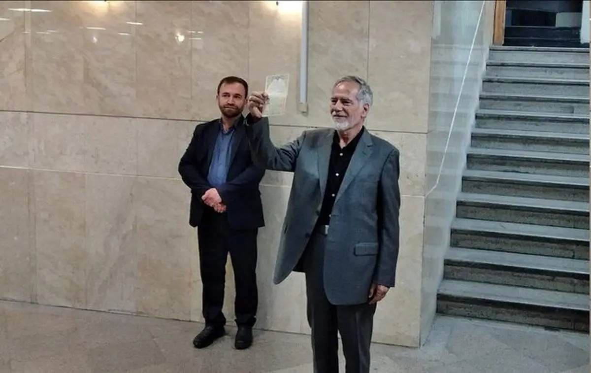 ناظمیاردکانی کاندیدای ریاست جمهوری شد