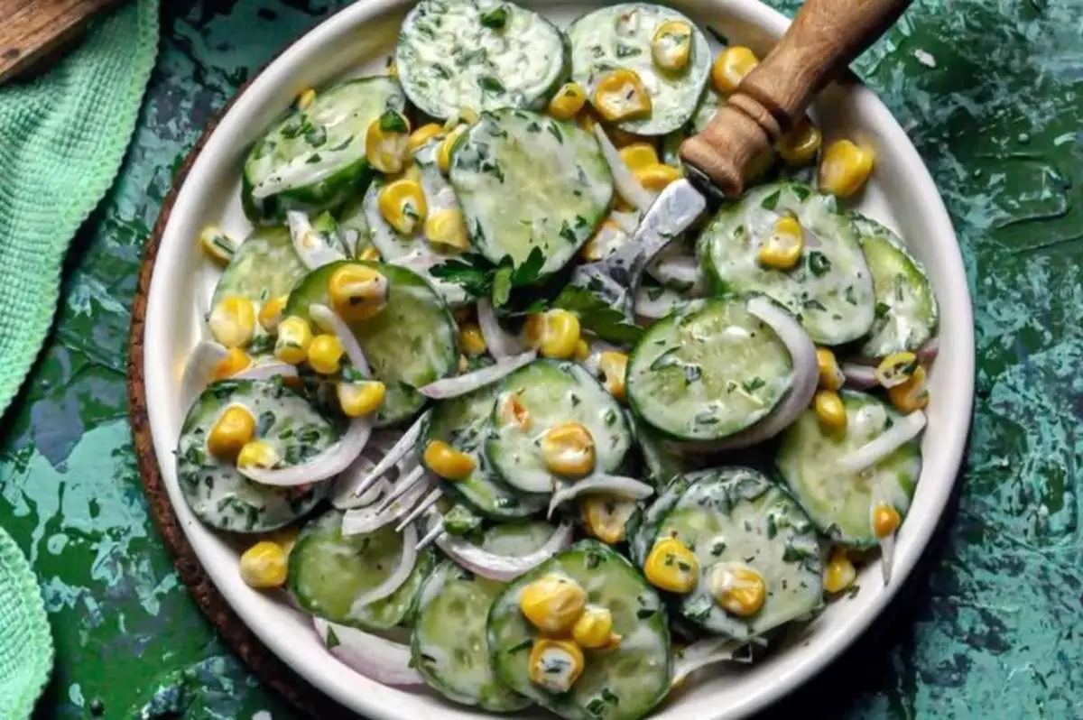 طرز تهیه سالاد تابستونی خوشمزه با سس مخصوص