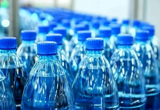کلاهبرداری ۵ میلیاردی دستفروشان در اتوبان‌های پایتخت | حساب شهروندان بعد از خرید آب معدنی خالی شده است

