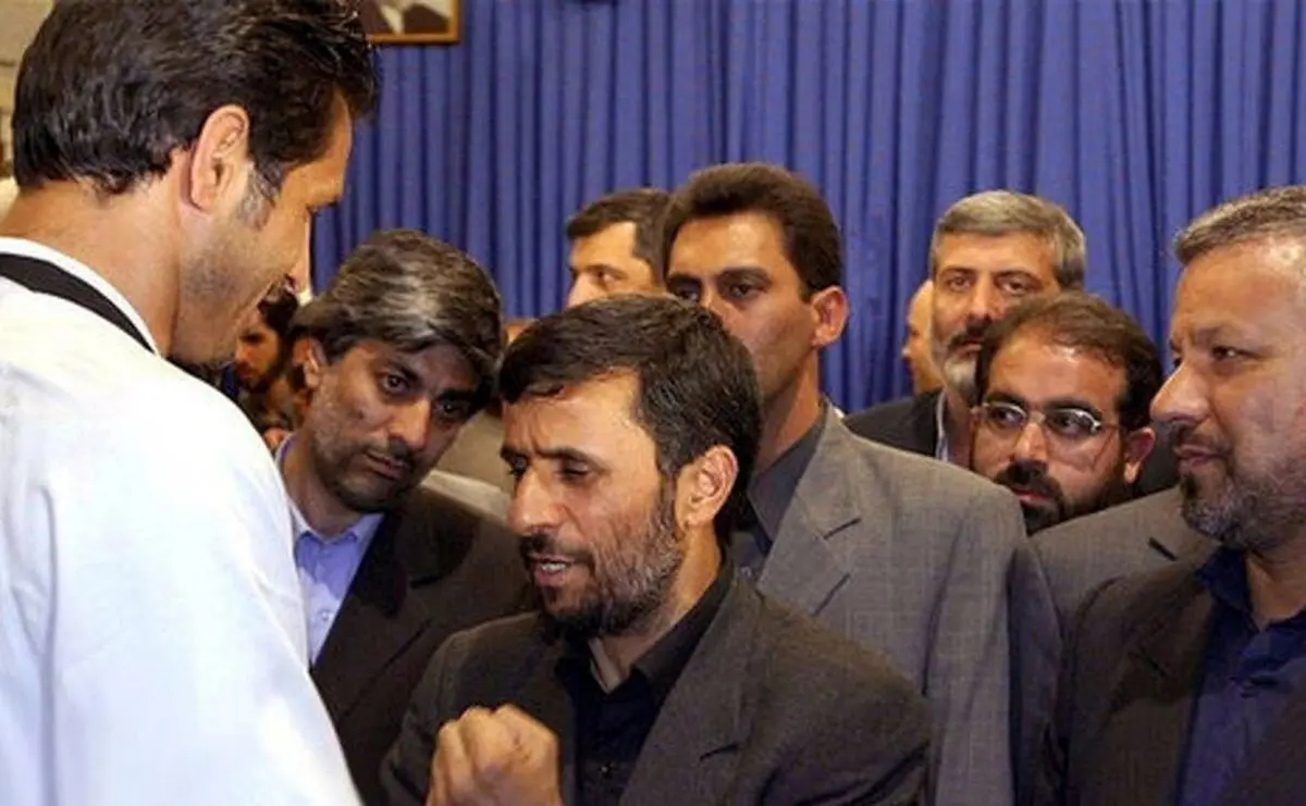 واکنش جالب محمود احمدی‌نژاد به ادعای برکناری علی دایی + تصویر

