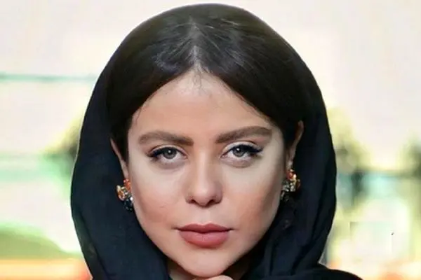 لحظه هنری الهام اخوان در تئاتر/ تصویری که توجه‌ها را جلب کرد