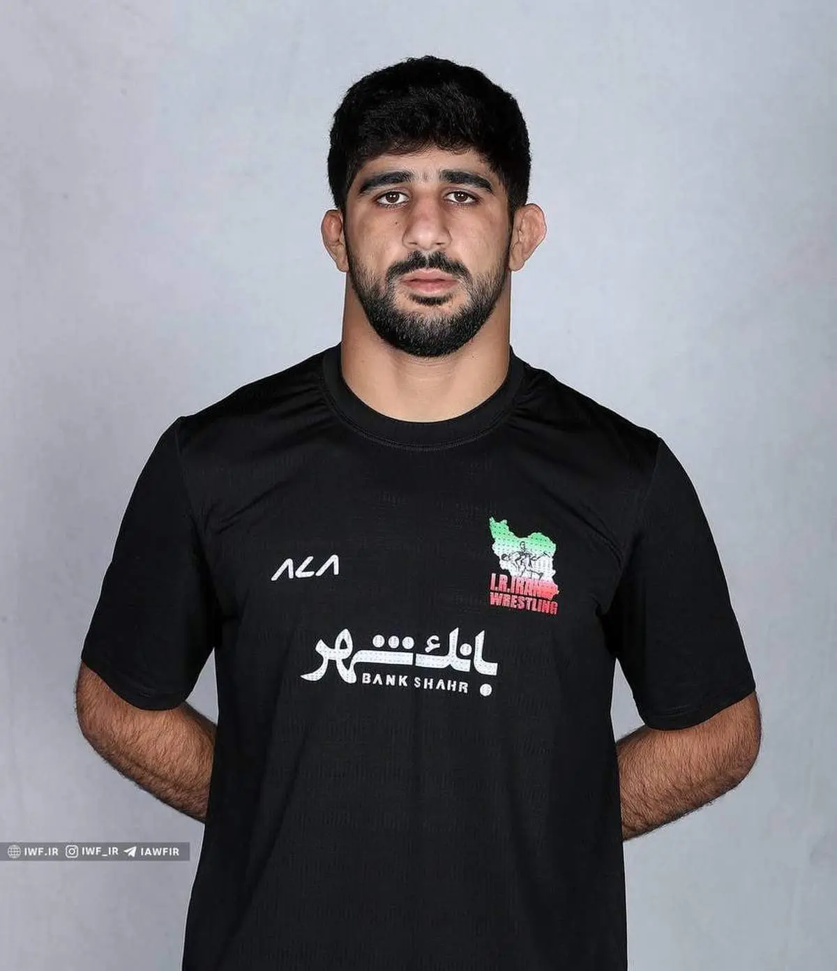 غرش اسماعیلی روی تشک جهانی/ ازبک را ۸-۰ خاک کرد!