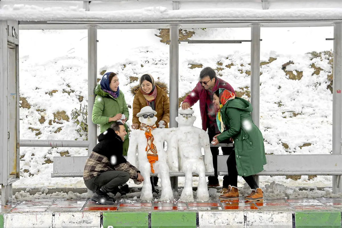 برف شادی بر سر ایران