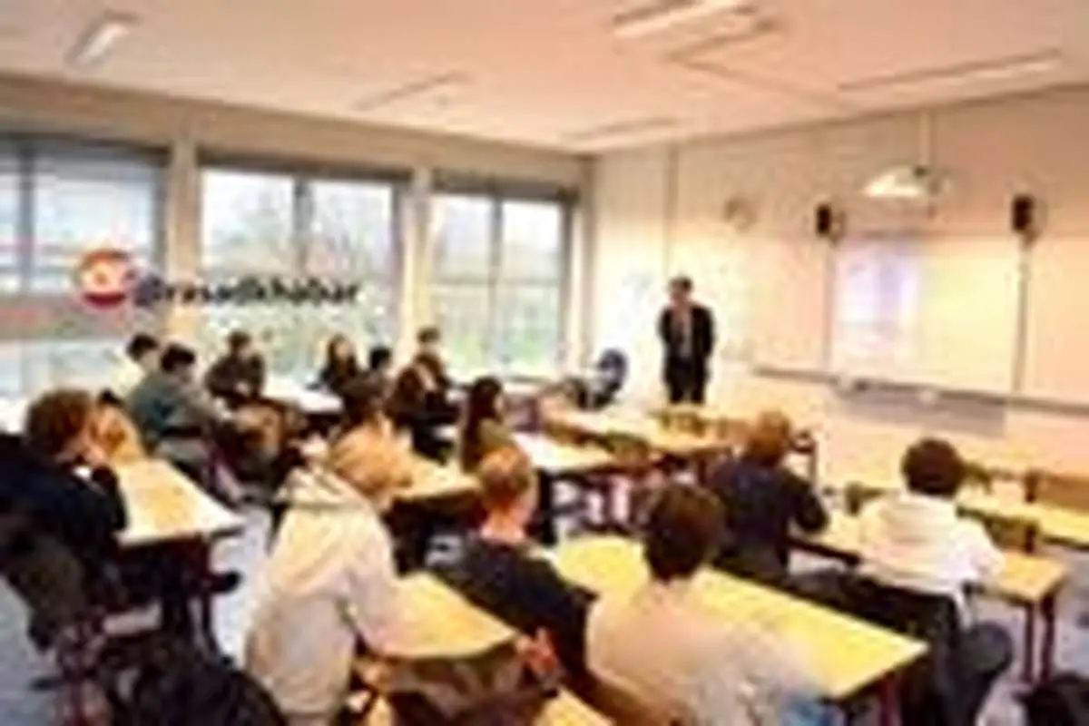 سفیر هلند برای دانش آموزان کشورش از ایران گفت