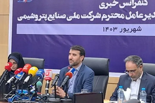 تأمین خوراک صنعت پتروشیمی اولویت شرکت‌های ملی نفت و گاز / افتتاح ۲۰ طرح بزرگ پتروشیمی تا پایان سال ۱۴۰۳