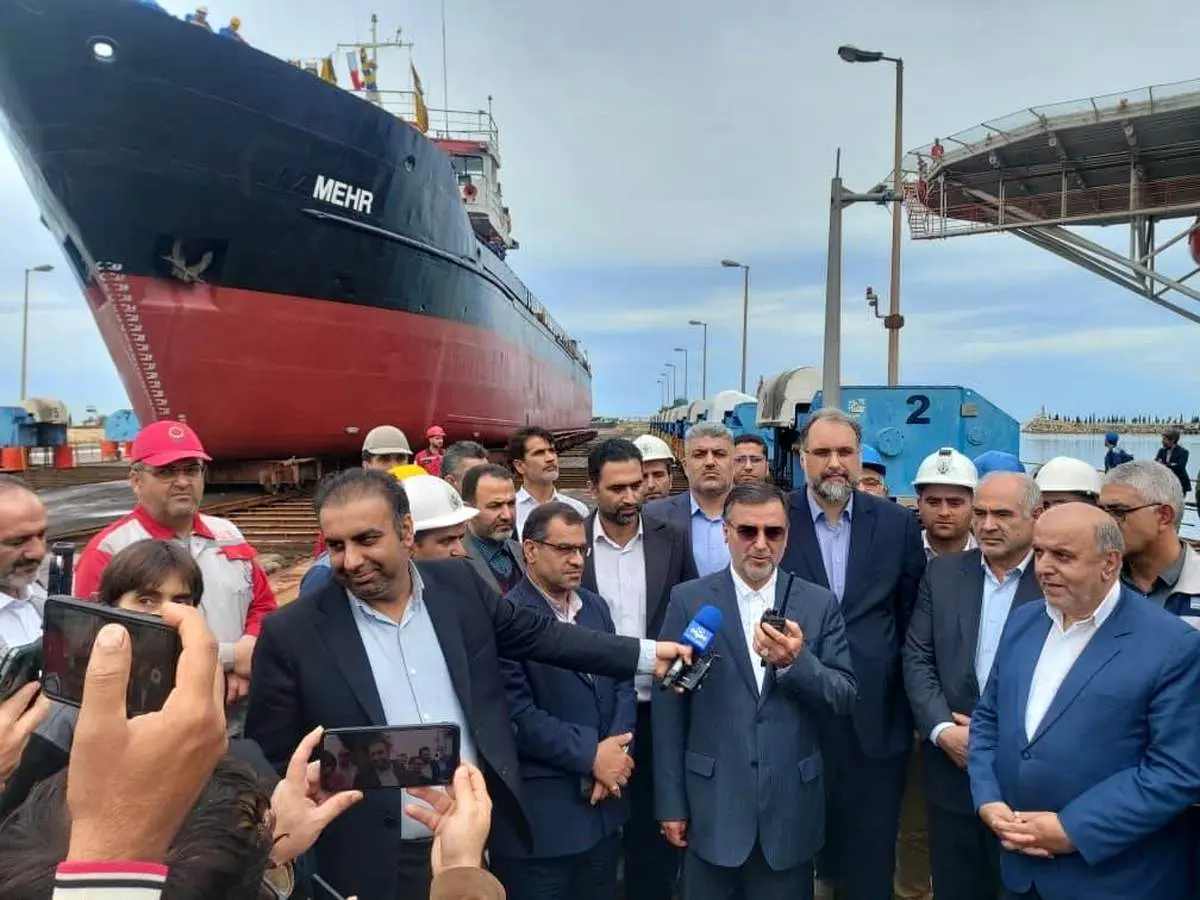 کشتی کانتینربر یخچالی کشتیرانی دریای خزر به آب انداخته شد