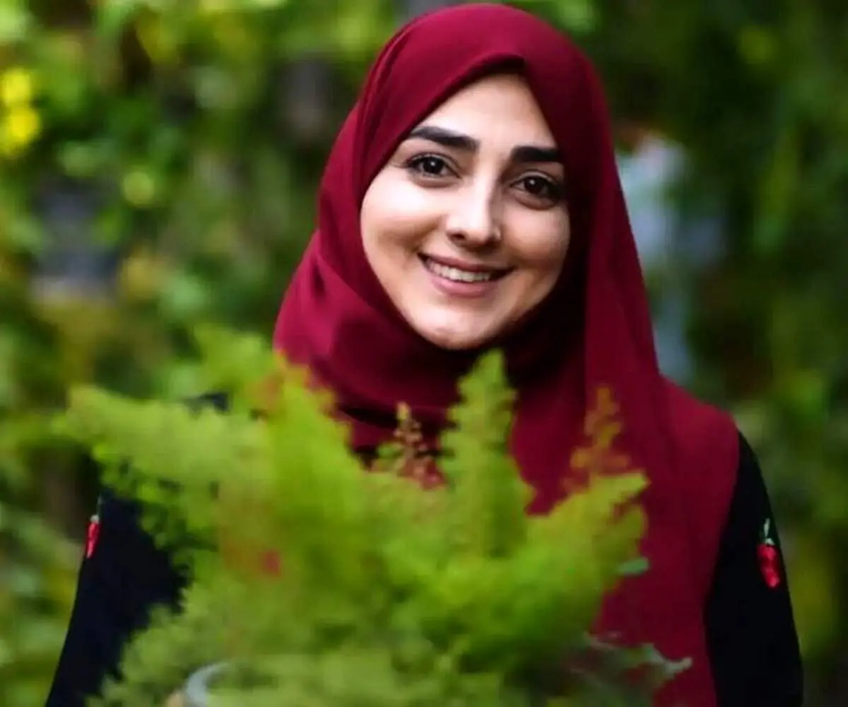 ستاره سادات قطبی با مانتوی اصیل ایرانی/ عکس شیک و خانگی