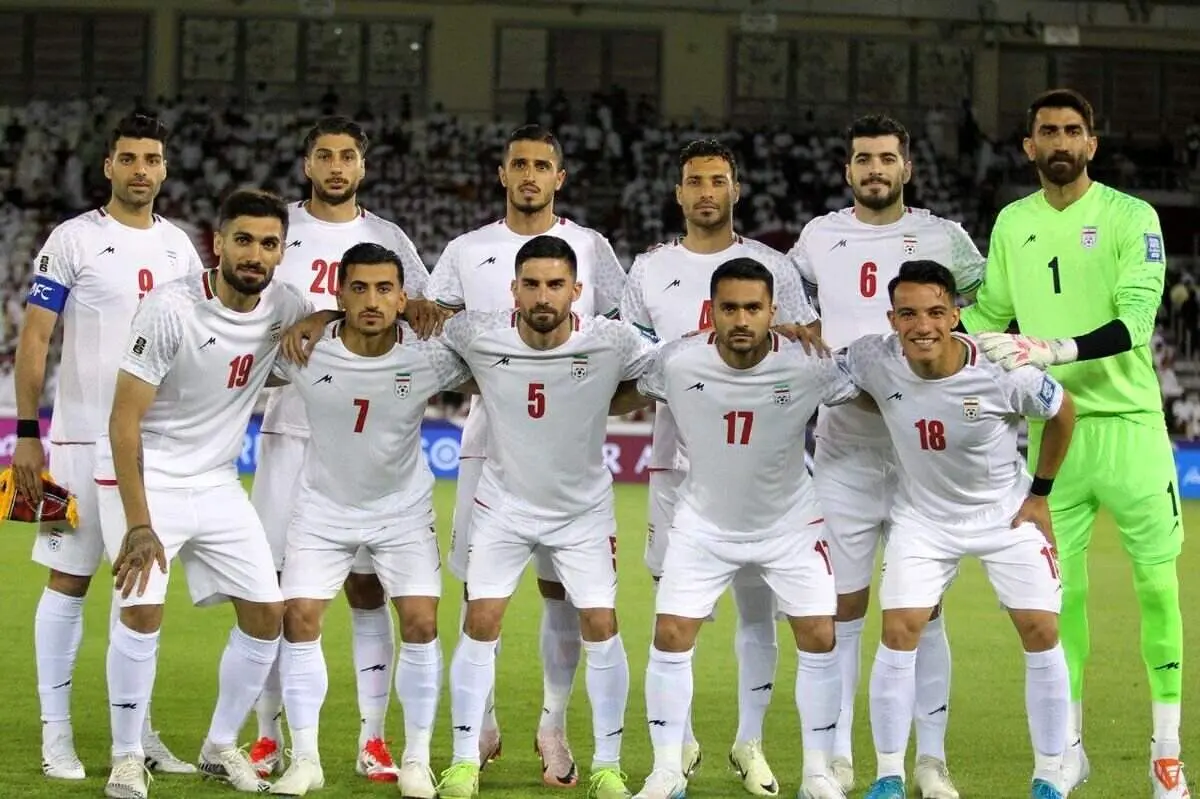 ببینید/کار مدیر برنامههای فوتبال به احتکار بازیکن رسید